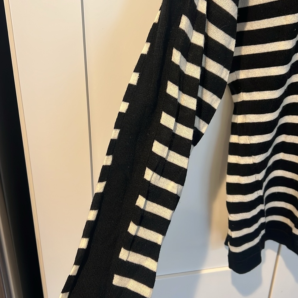 Limited sweater - Picture 4 of 5